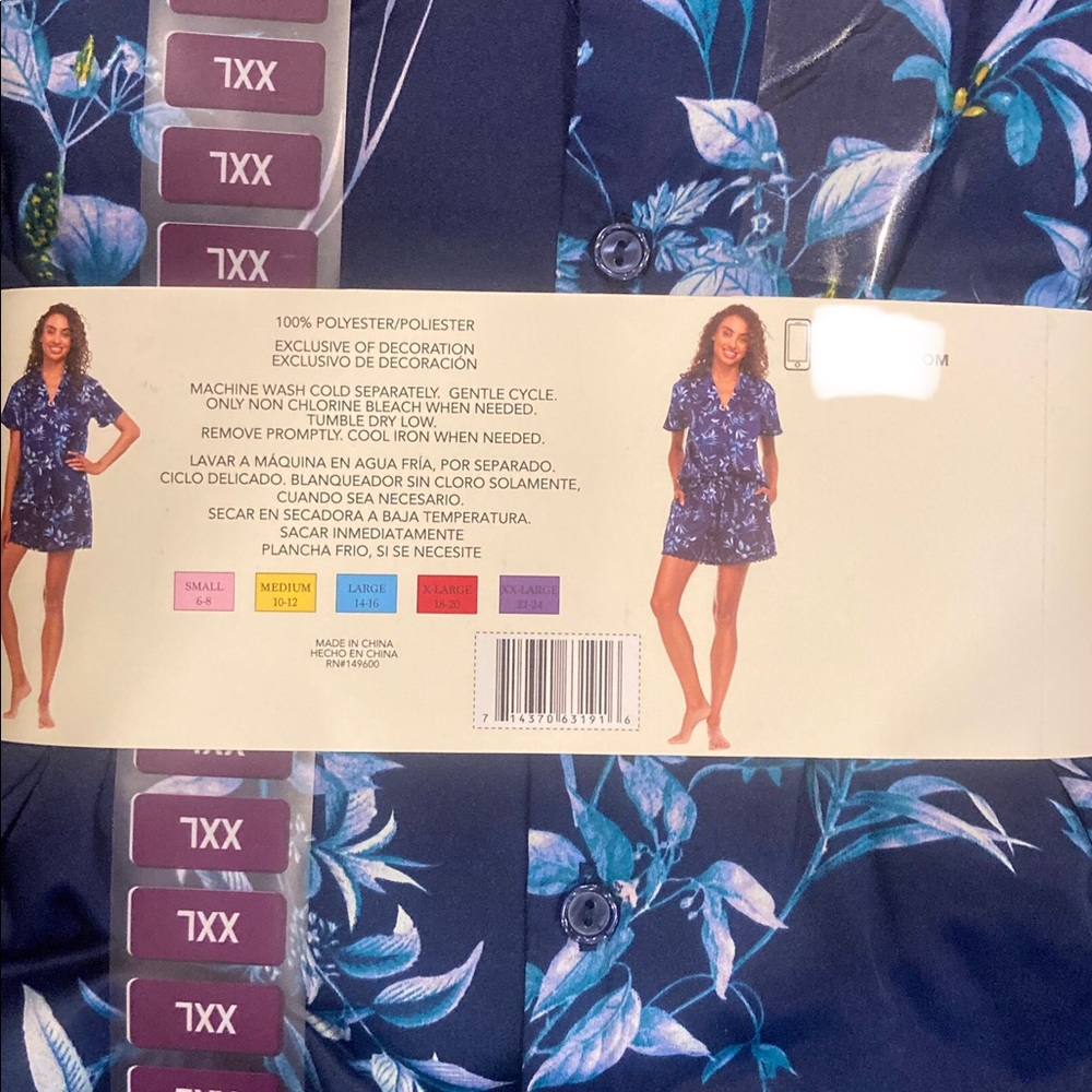 Flora satin notch collar pajama set - Picture 4 of 5